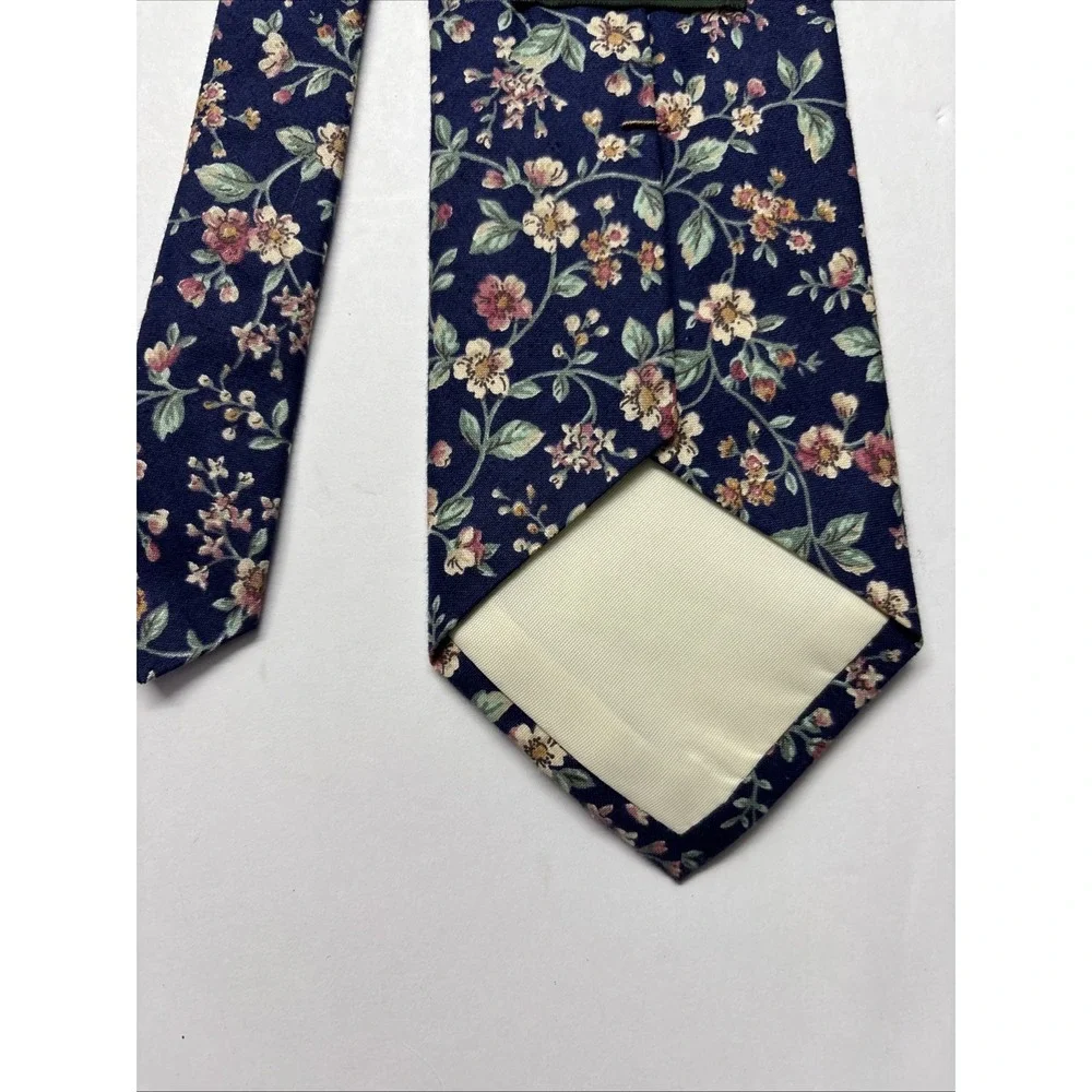 Steve Scheiner Tie,Vintage Floral,100% Cotton,Dark &‎ Pastel Colors Blue Pink
